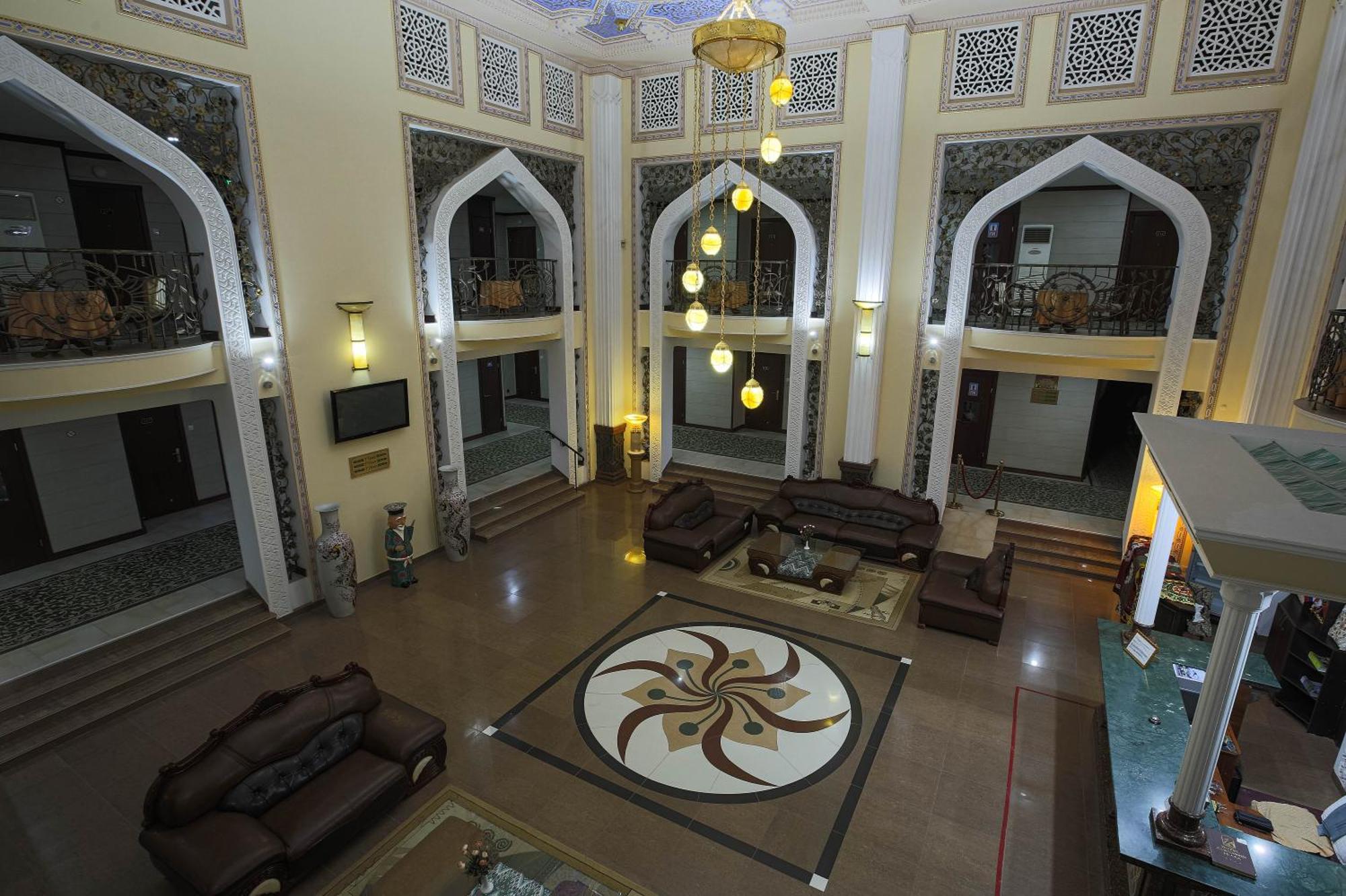 Zargaron Plaza Hotel Bukhara Bagian luar foto