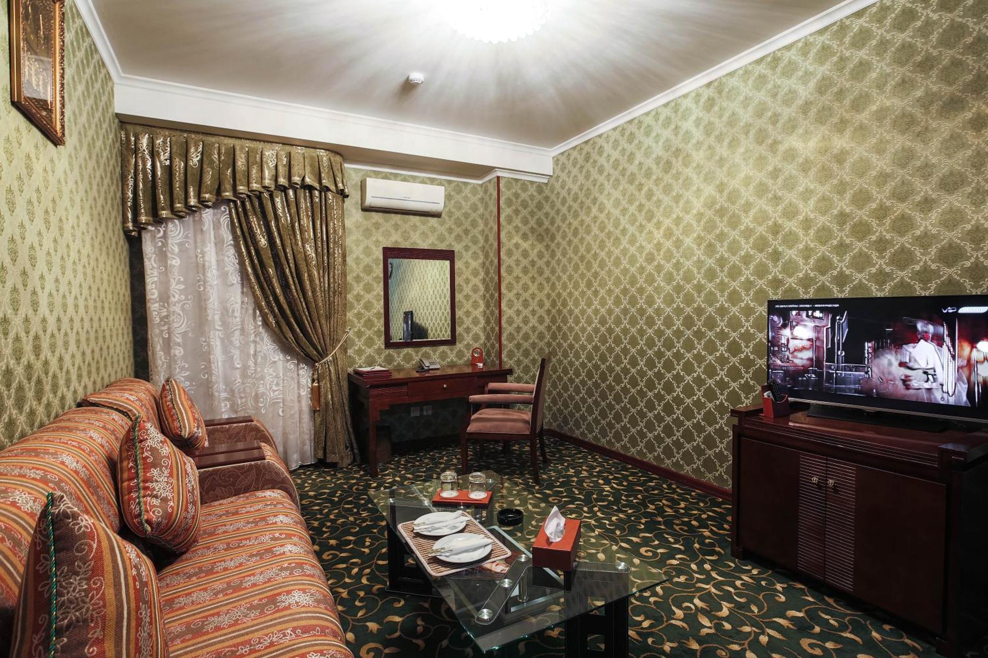 Zargaron Plaza Hotel Bukhara Bagian luar foto