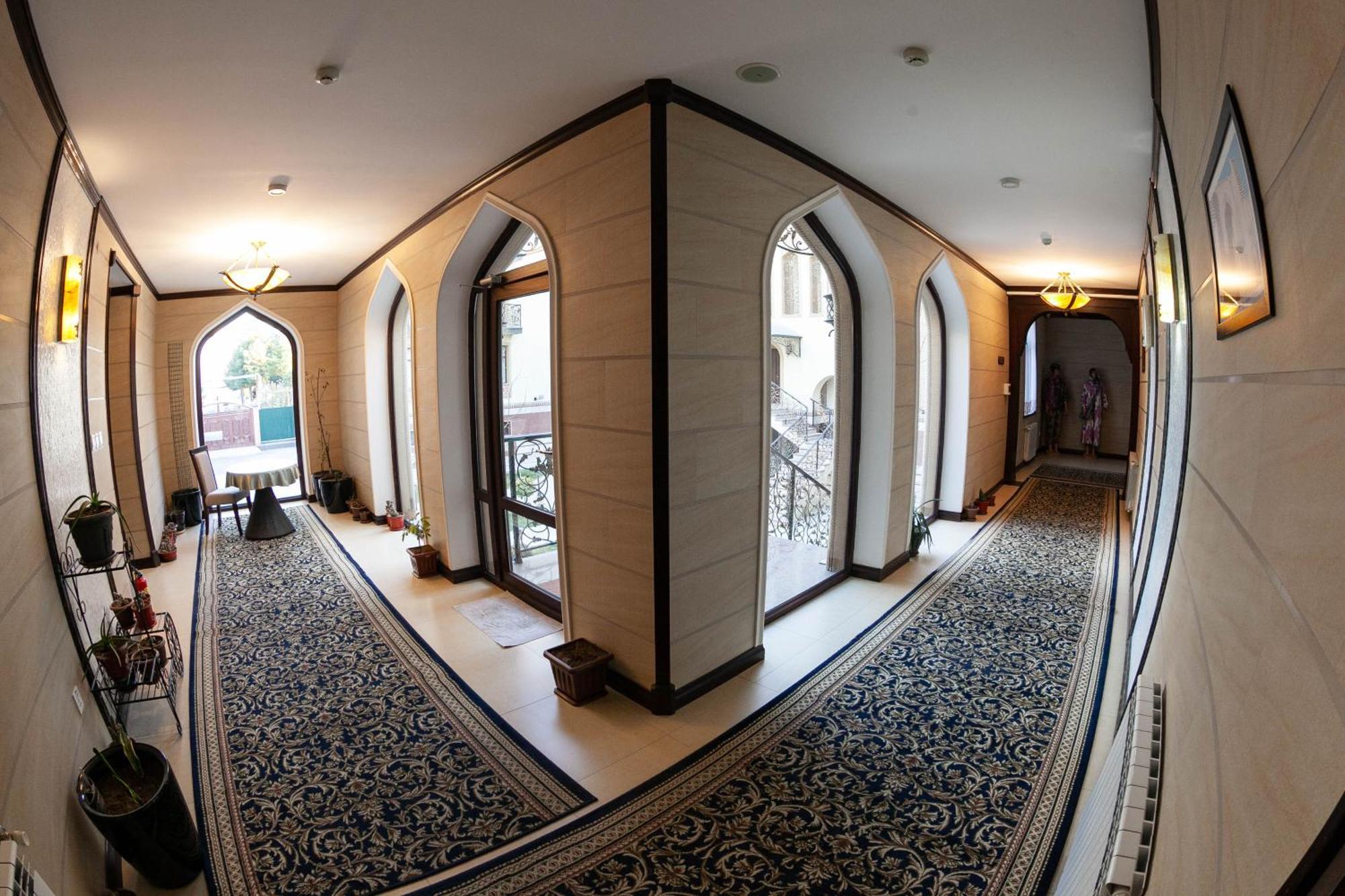 Zargaron Plaza Hotel Bukhara Bagian luar foto